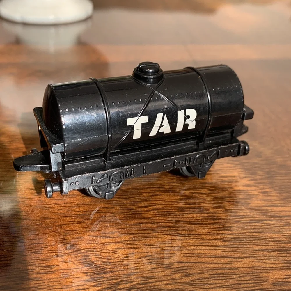 Tar Thomas The Tank Engine & Friends 1993 Britt Alcroft Limited Train Toy Ertl